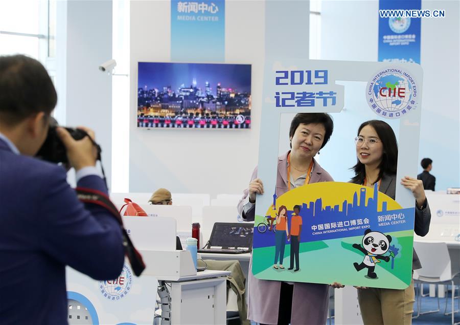 China's Journalists' Day Marked